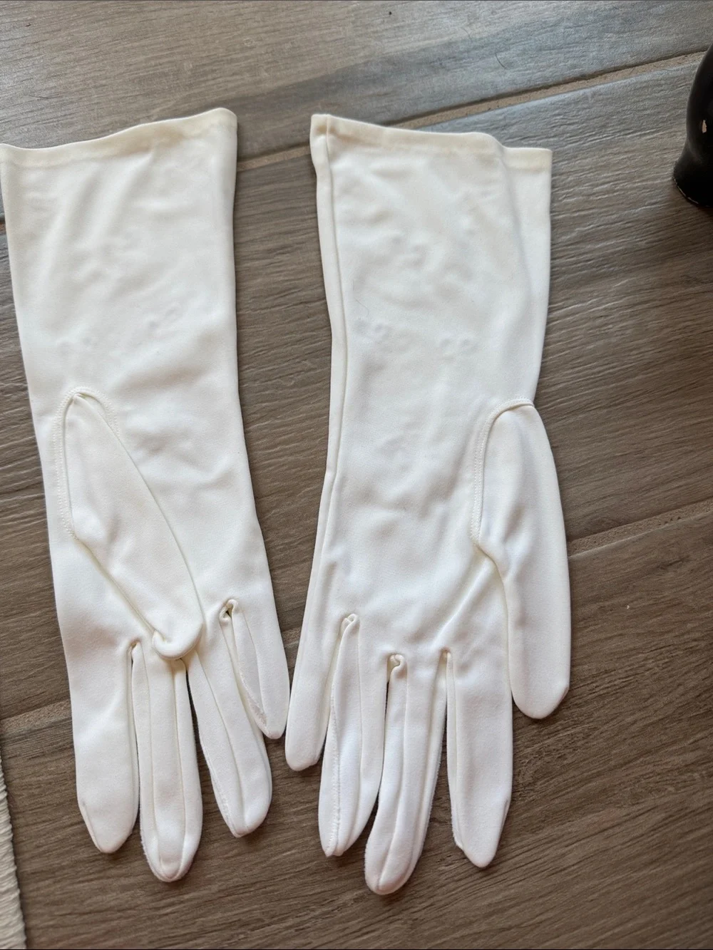 Vintage Wear Right 7 nylon eyelet gloves